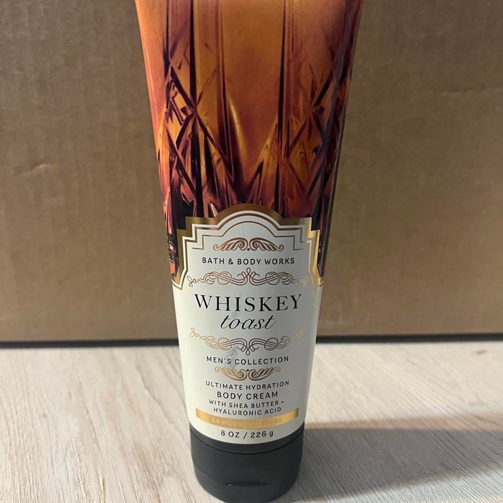 8oz Bath & Body Works Whiskey Toast Ultimate Hydration Body Cream